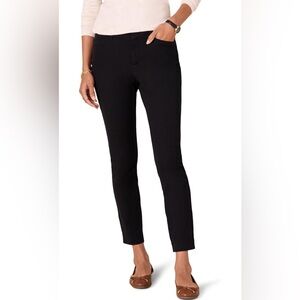Amazon Essentials Women's Black Skinny Pants